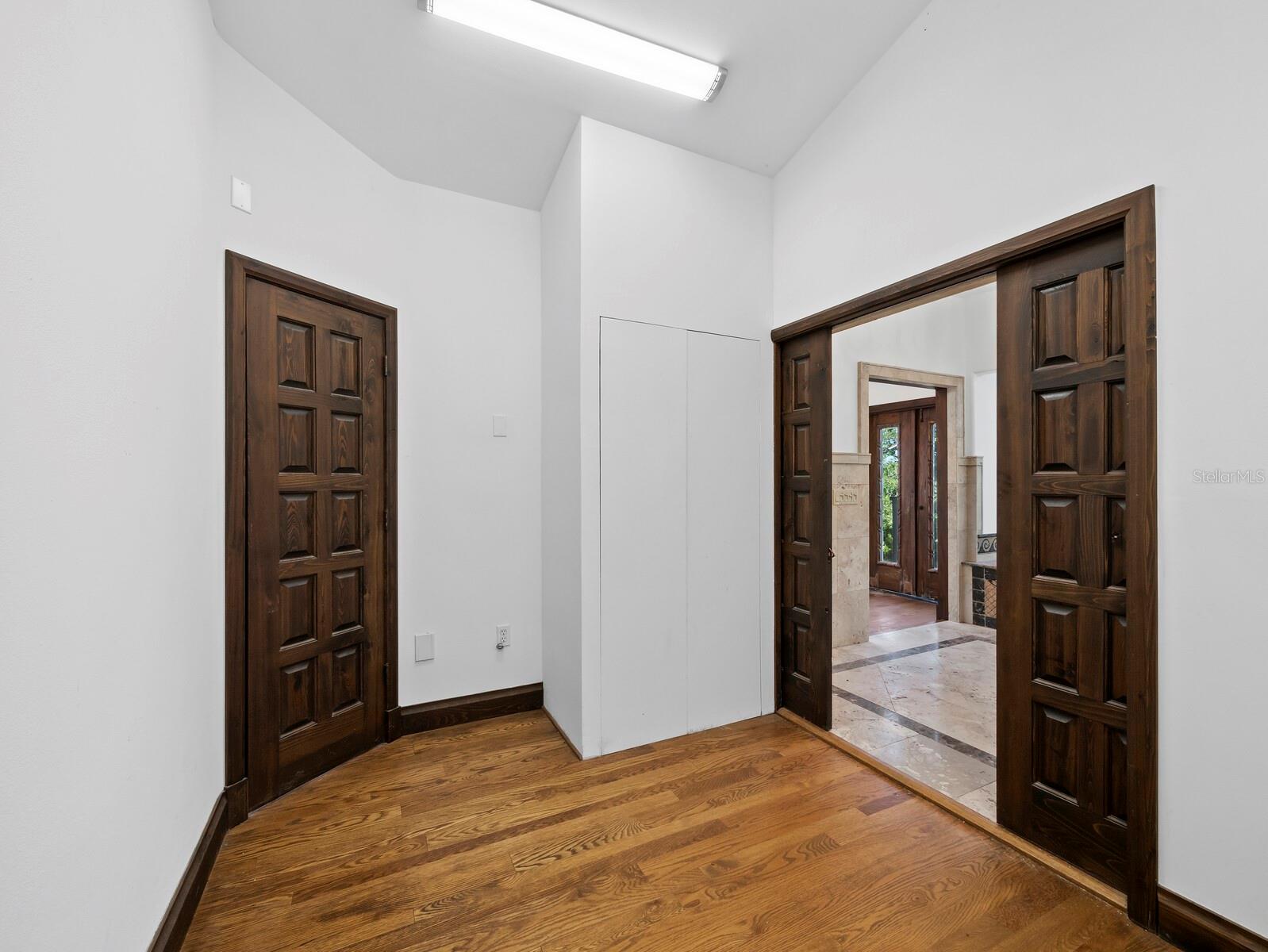 Image 53 of 77 For 749 Penfield Street