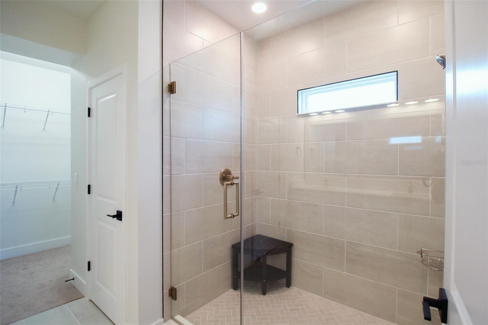 Image 18 of 32 For 1587 Springwell Lane