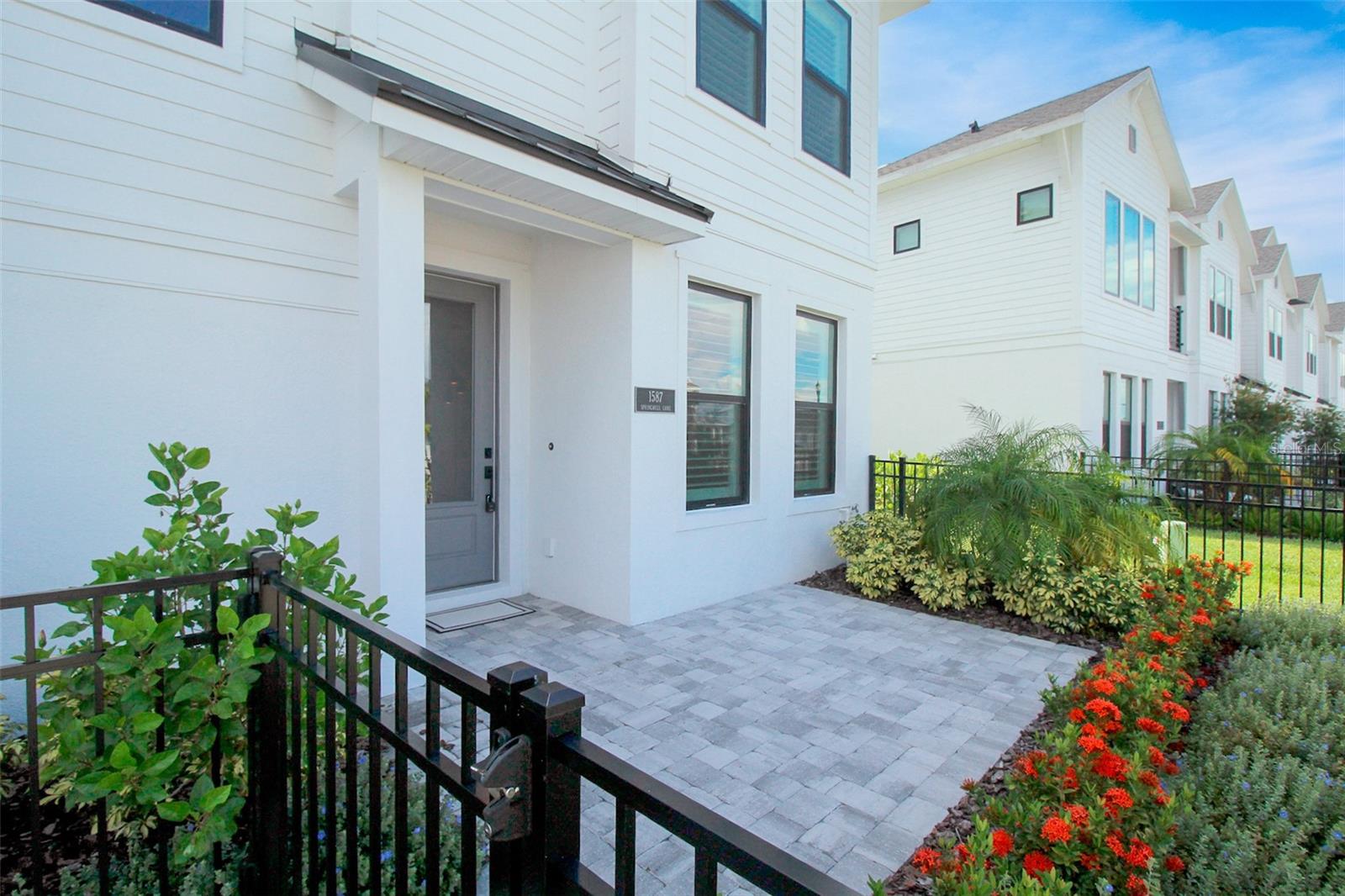 Image 3 of 32 For 1587 Springwell Lane