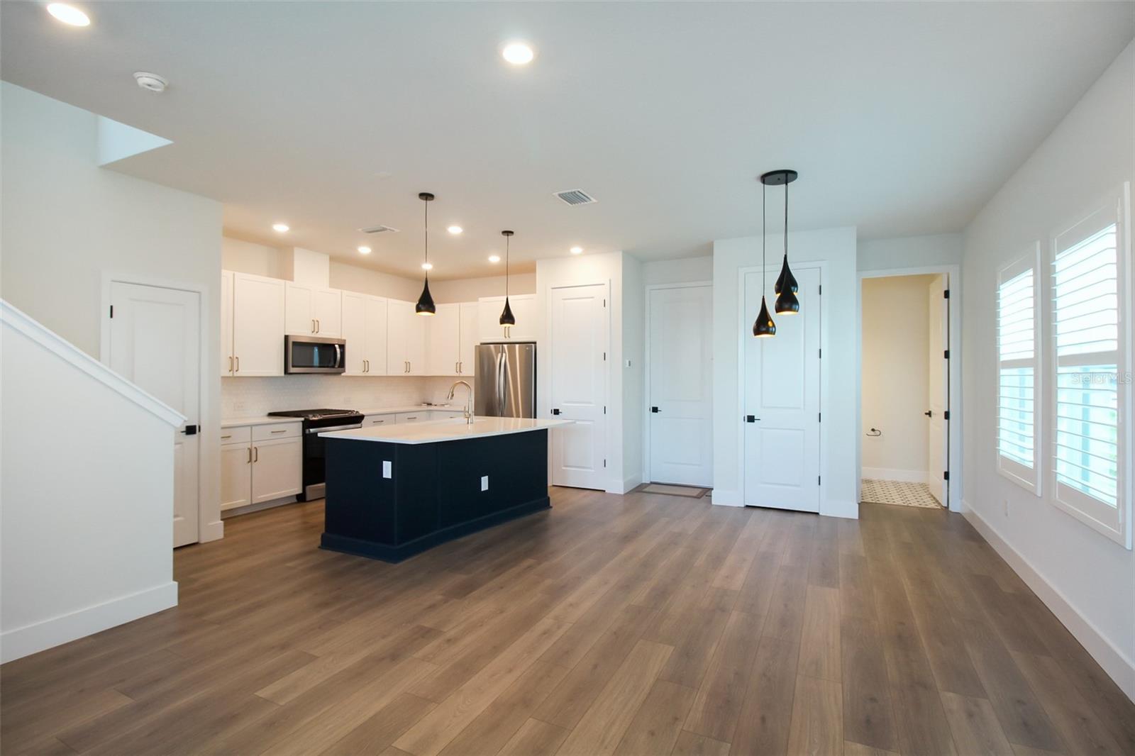 Image 4 of 32 For 1587 Springwell Lane