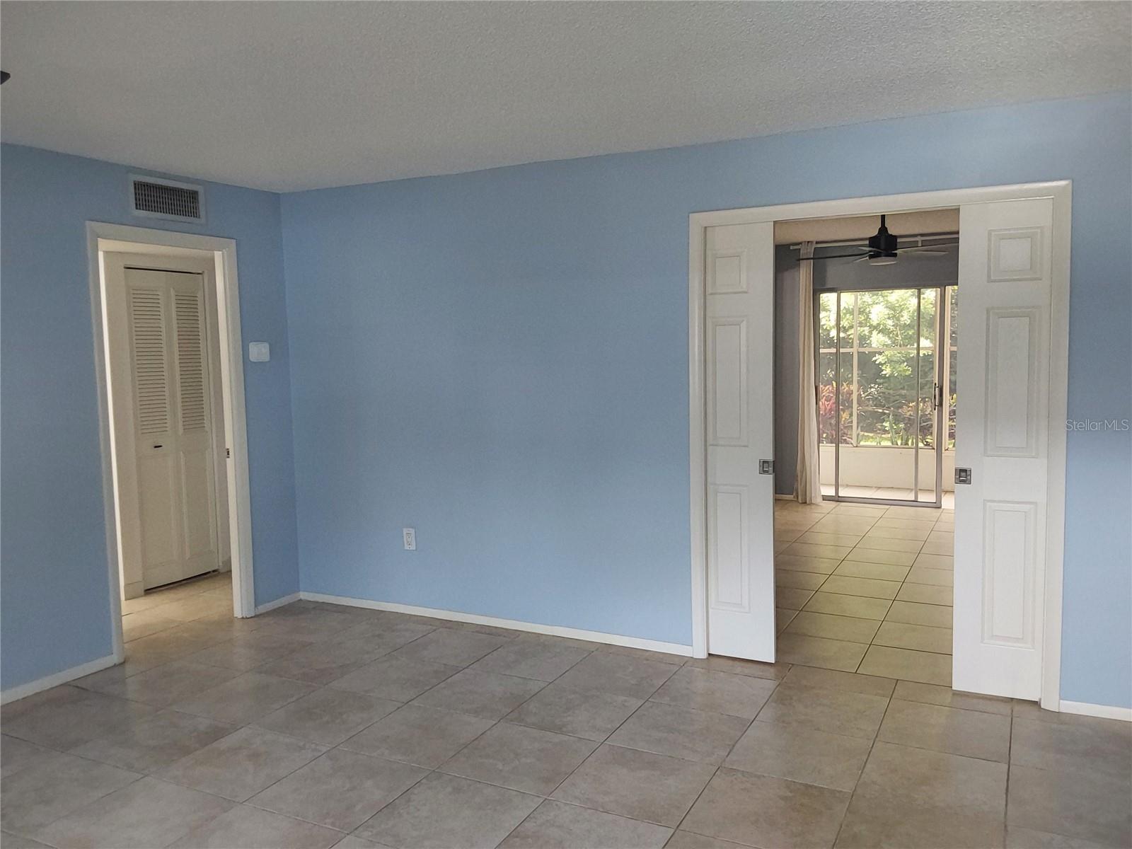 Image 4 of 31 For 4210 Ironwood Circle 107j