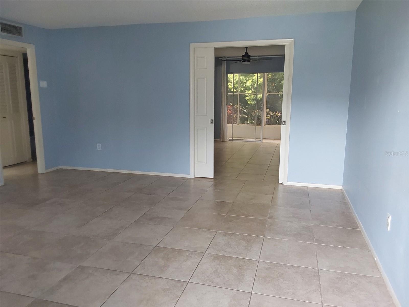 Image 6 of 31 For 4210 Ironwood Circle 107j