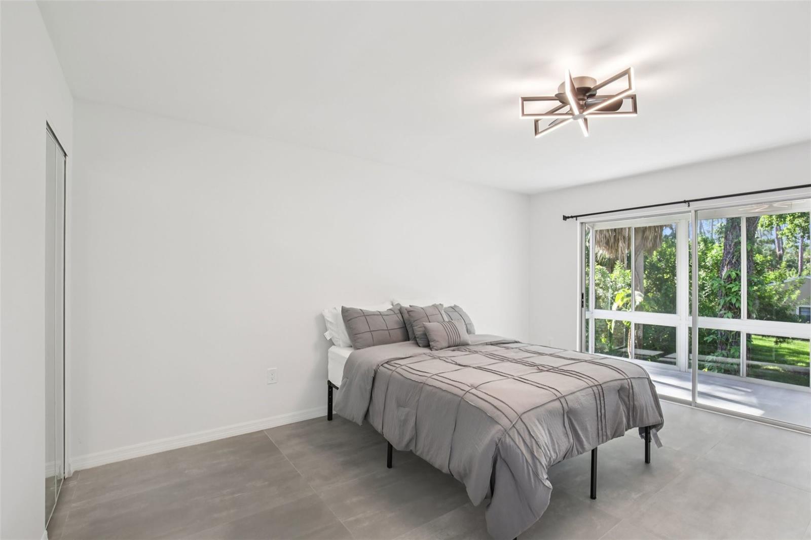 Image 15 of 28 For 4773 Village Gardens Drive 97