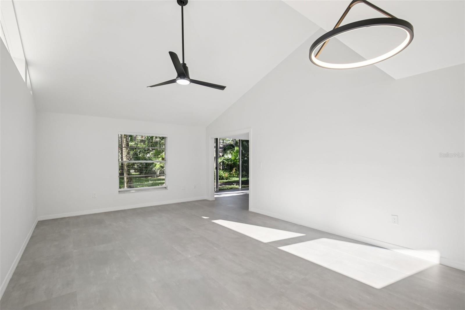 Image 4 of 28 For 4773 Village Gardens Drive 97