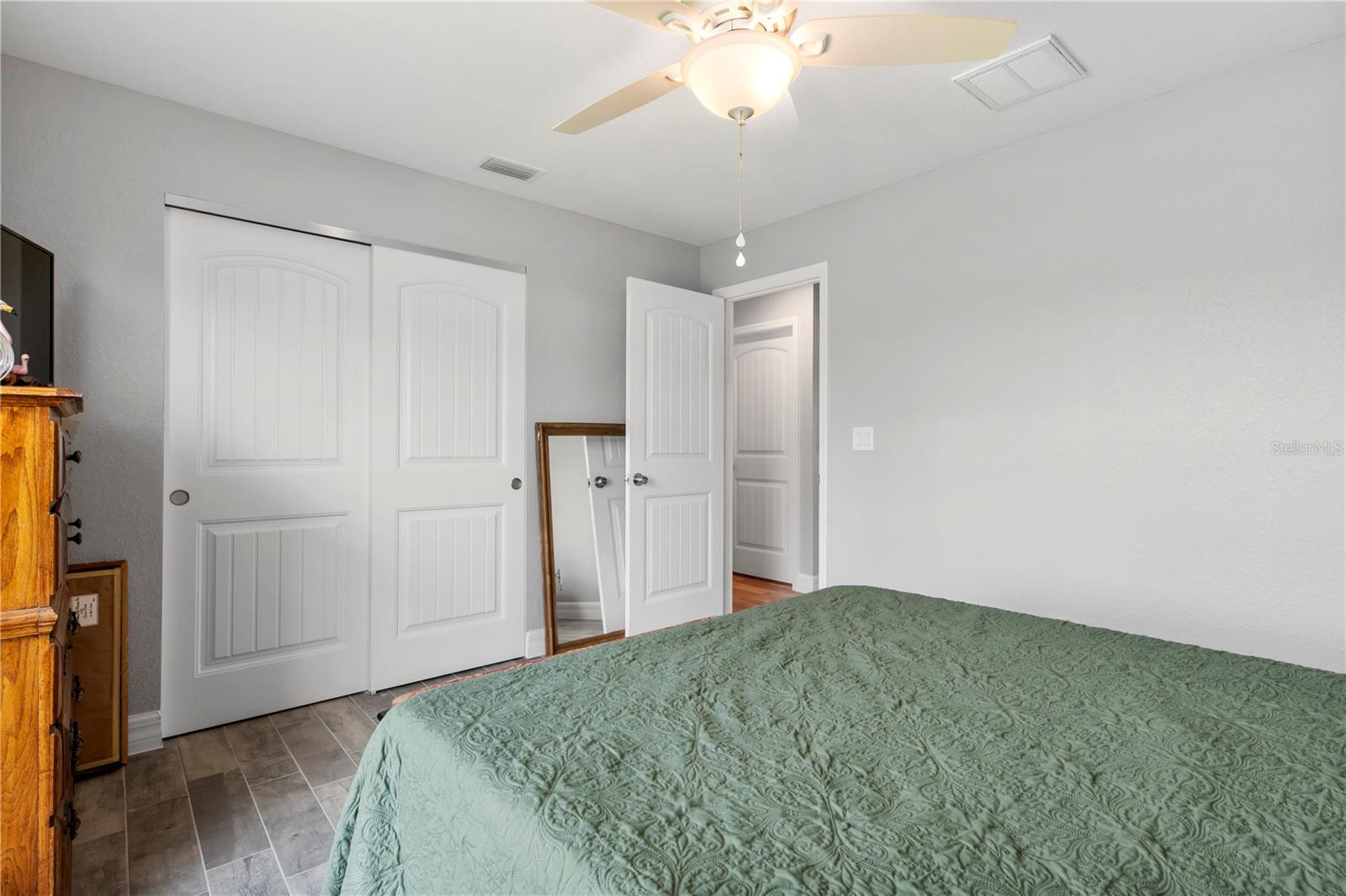 Image 21 of 31 For 9601 Calumet Boulevard