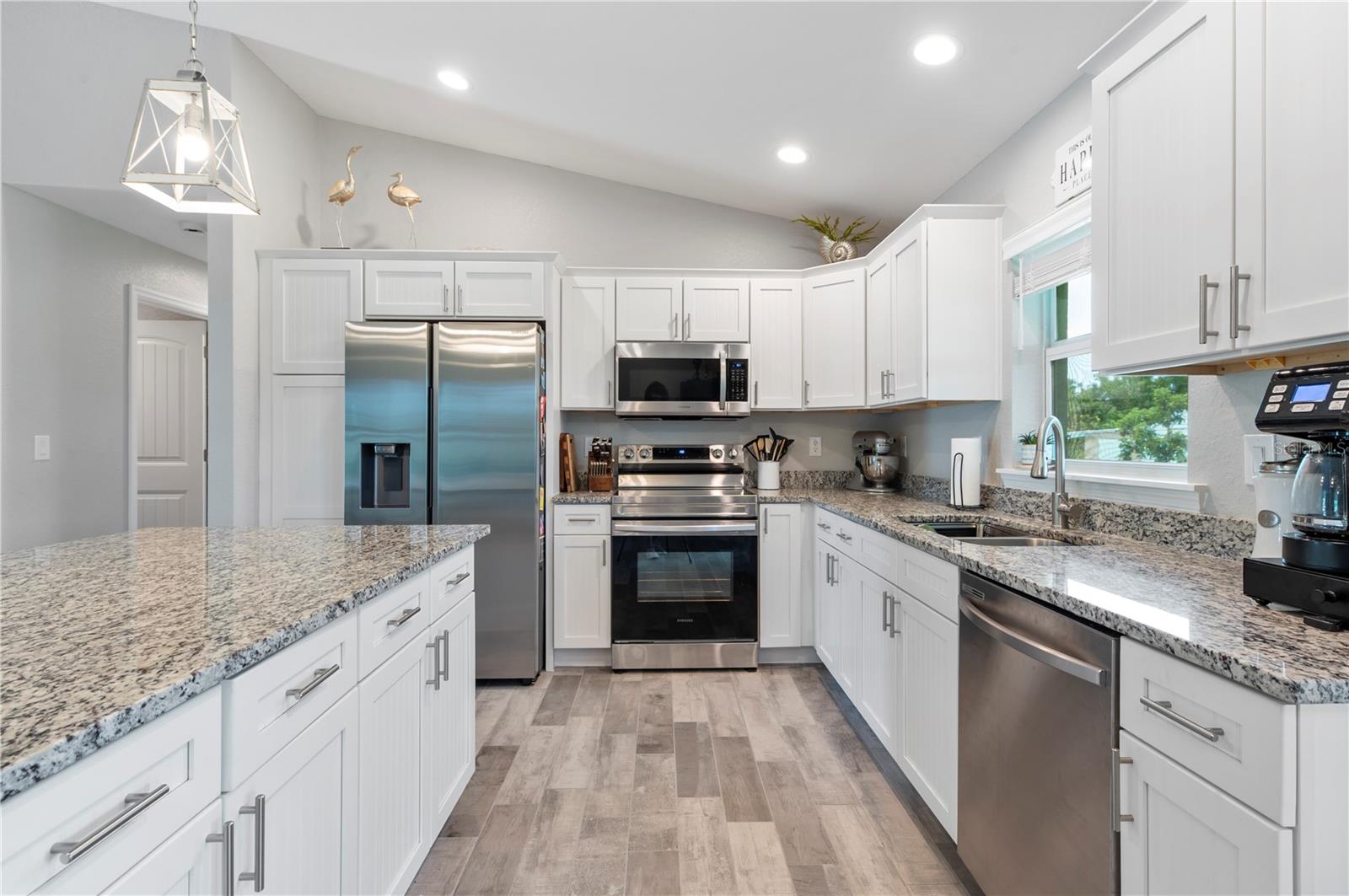 Image 4 of 31 For 9601 Calumet Boulevard