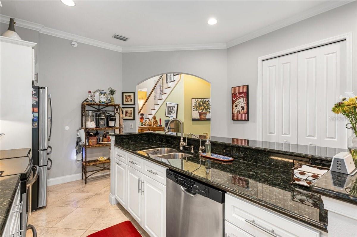 Image 30 of 64 For 6108 27th Street E