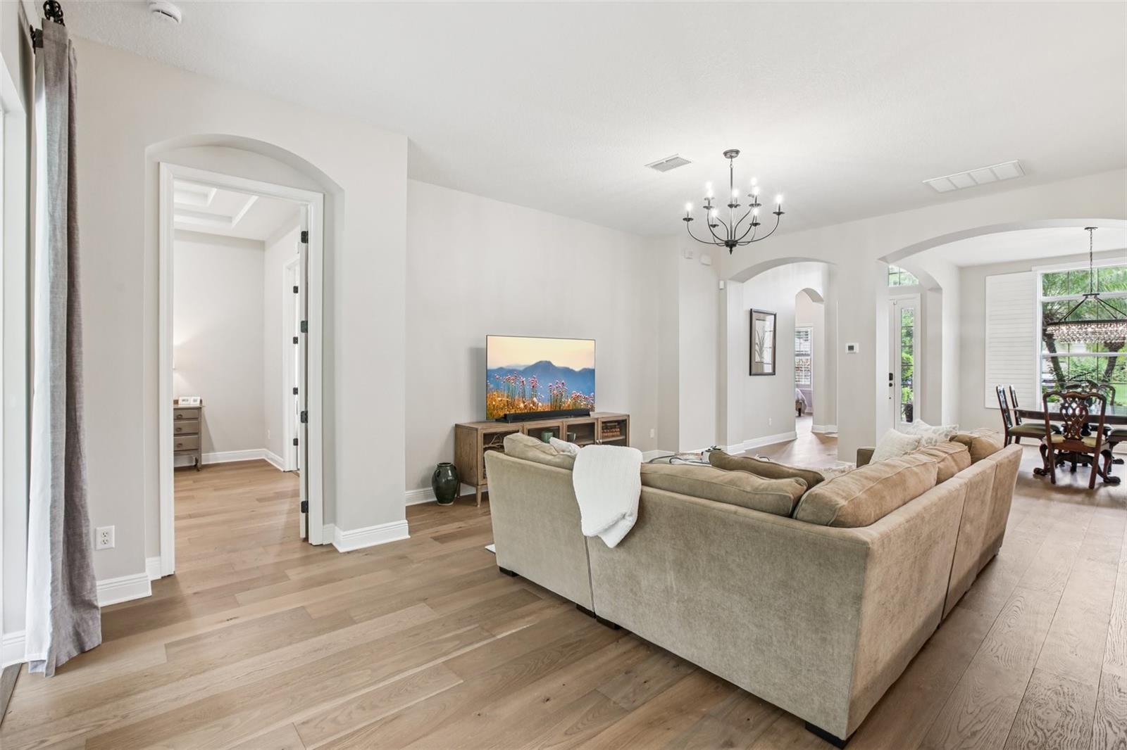 Image 12 of 61 For 3500 Grassglen Place