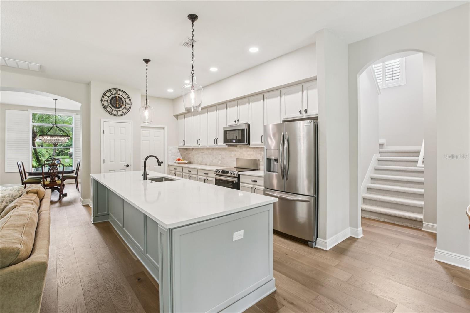 Image 17 of 61 For 3500 Grassglen Place