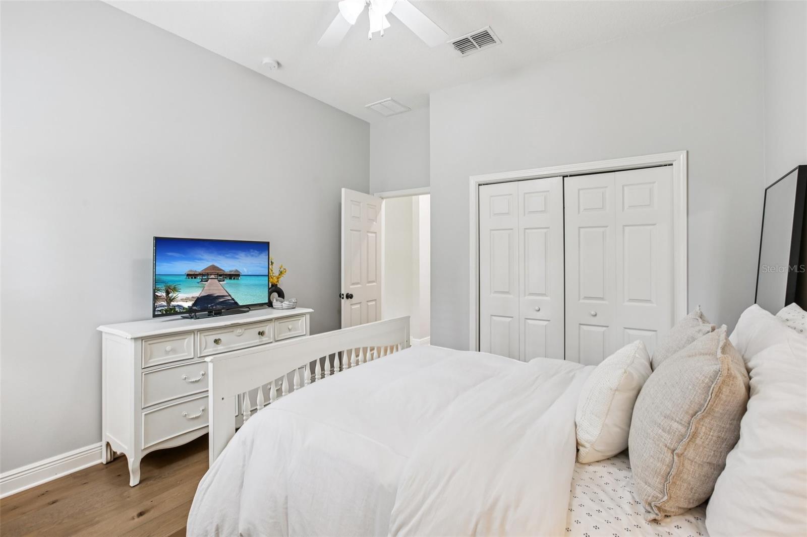 Image 32 of 61 For 3500 Grassglen Place