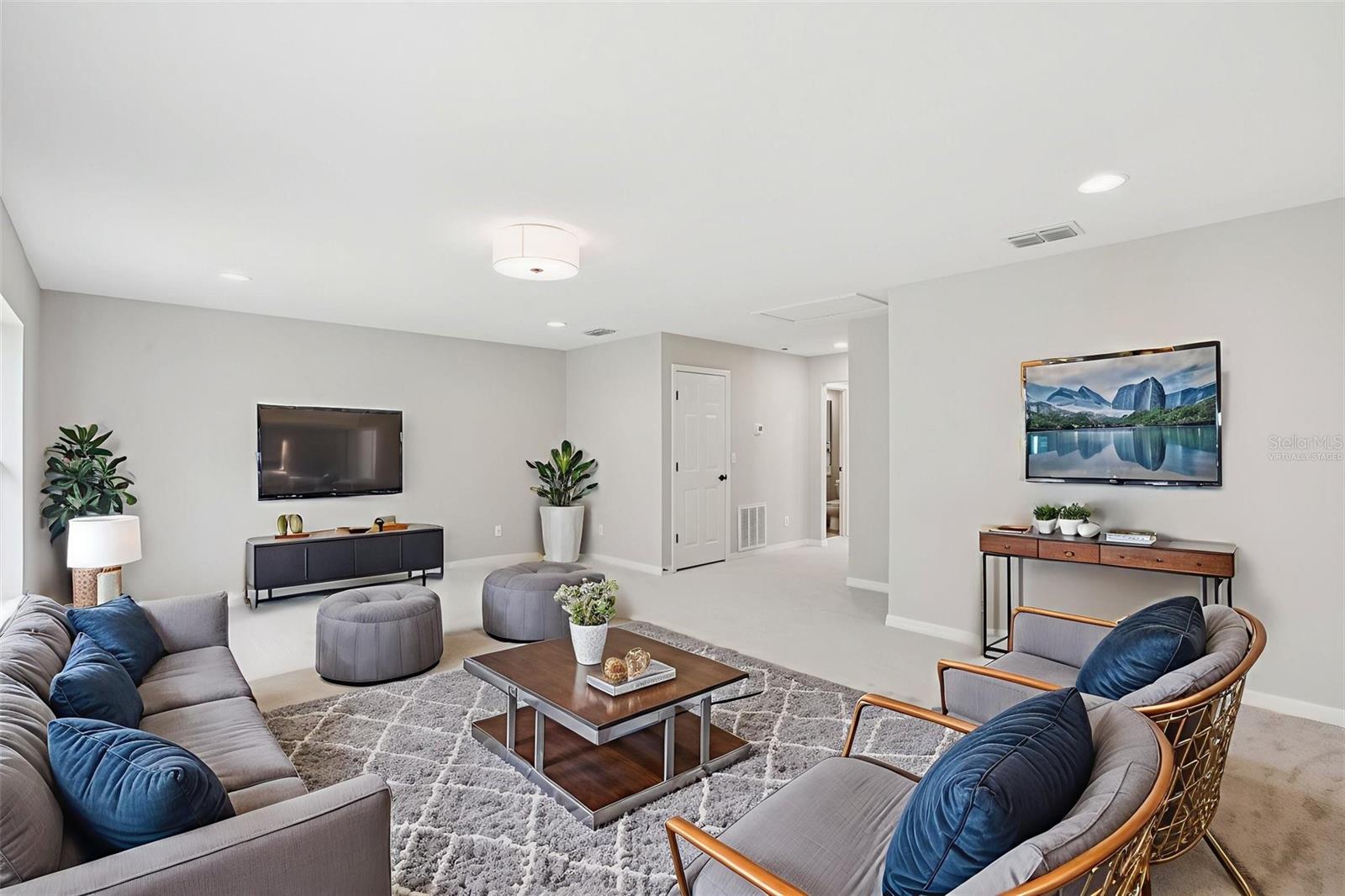 Image 38 of 61 For 3500 Grassglen Place