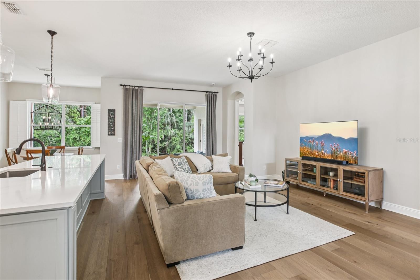 Image 8 of 61 For 3500 Grassglen Place