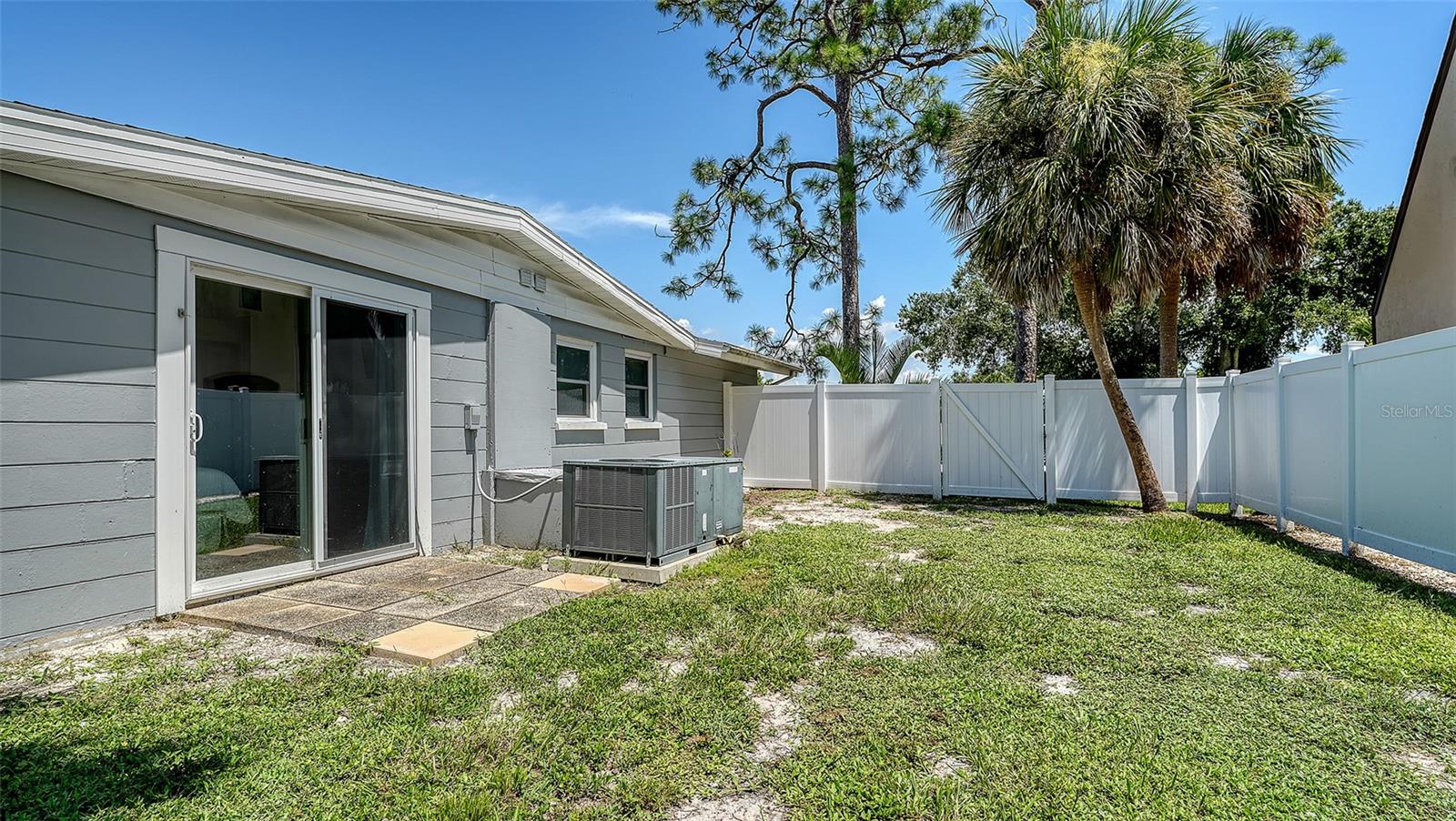 Image 20 of 37 For 7348 Phillips Street