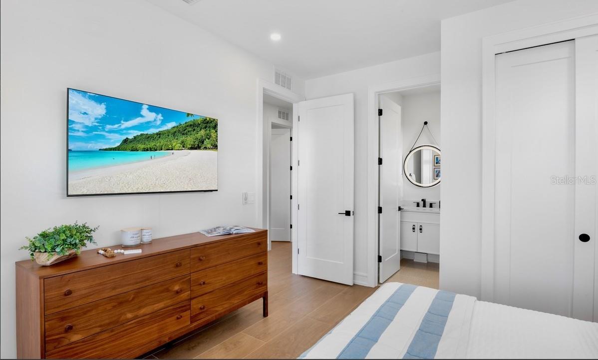 Image 39 of 63 For 102 9th Street S