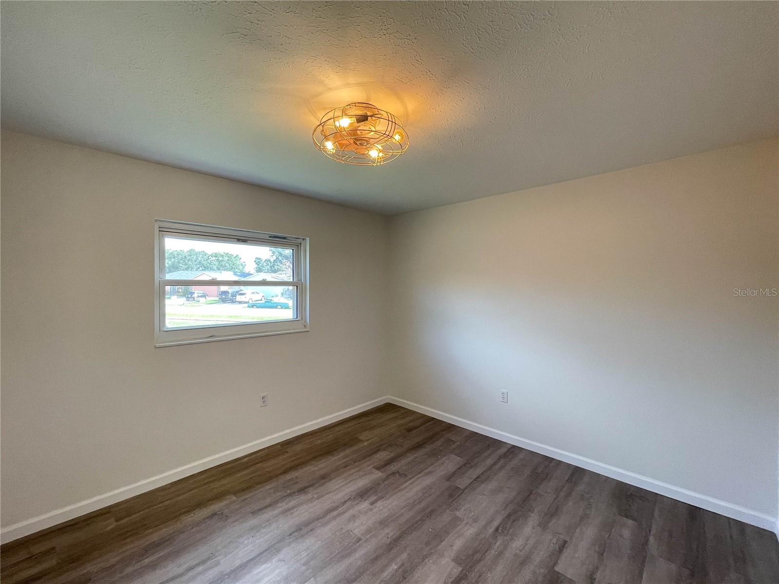 Image 12 of 16 For 2547 Wood Oak Drive