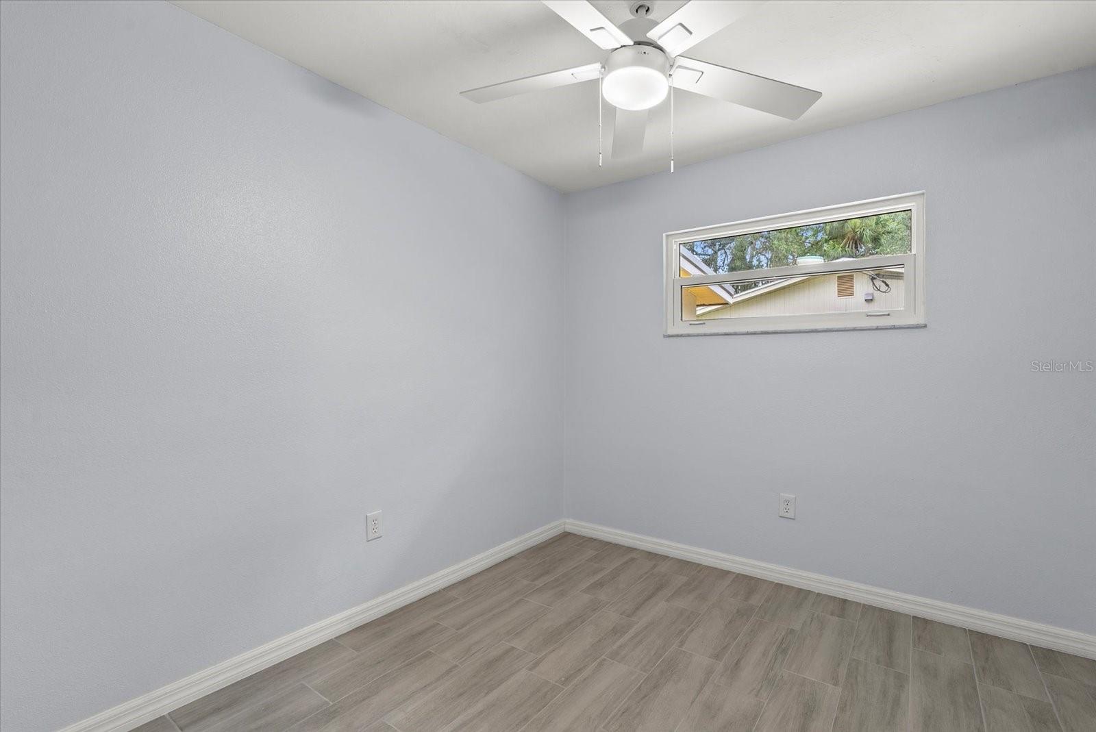 Image 17 of 26 For 2035 Vinson Avenue