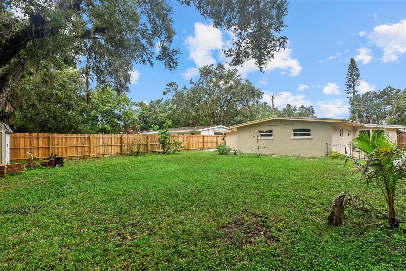 Image 21 of 26 For 2035 Vinson Avenue