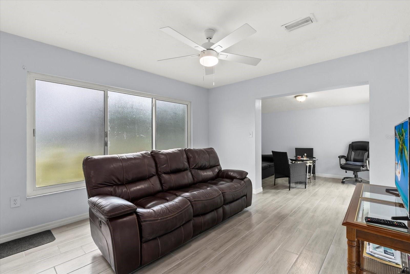 Image 3 of 26 For 2035 Vinson Avenue