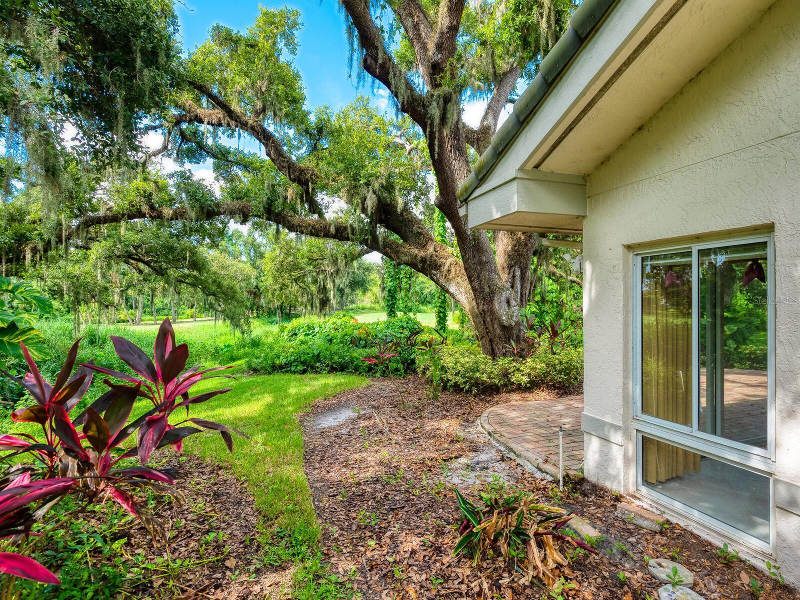 Image 19 of 38 For 4518 Whisperwood  1