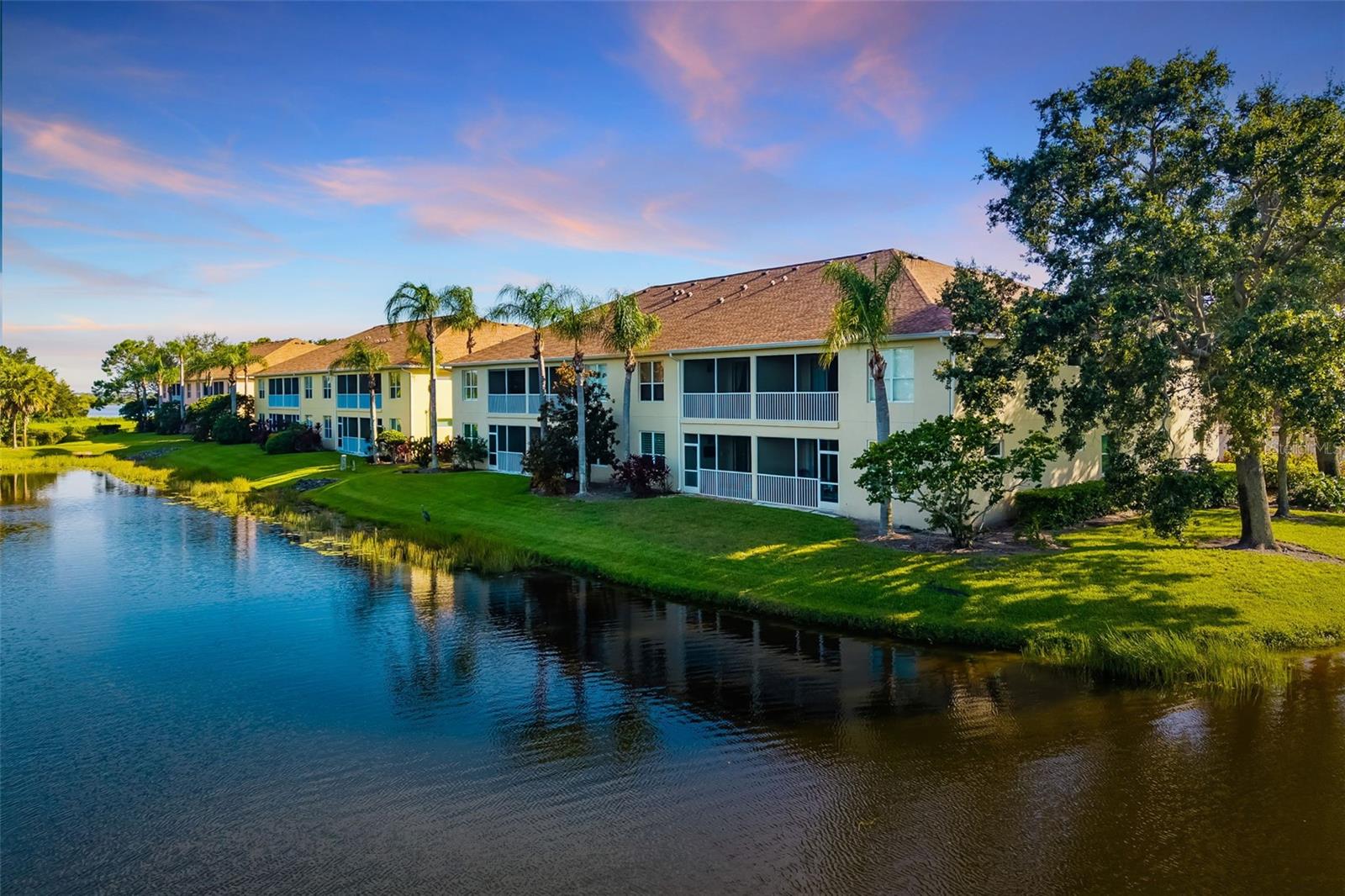 Image 14 of 77 For 5609 Key Largo Court A05