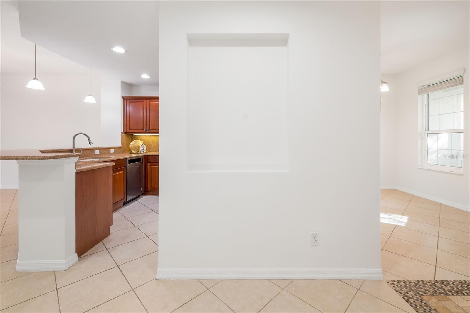 Image 23 of 77 For 5609 Key Largo Court A05