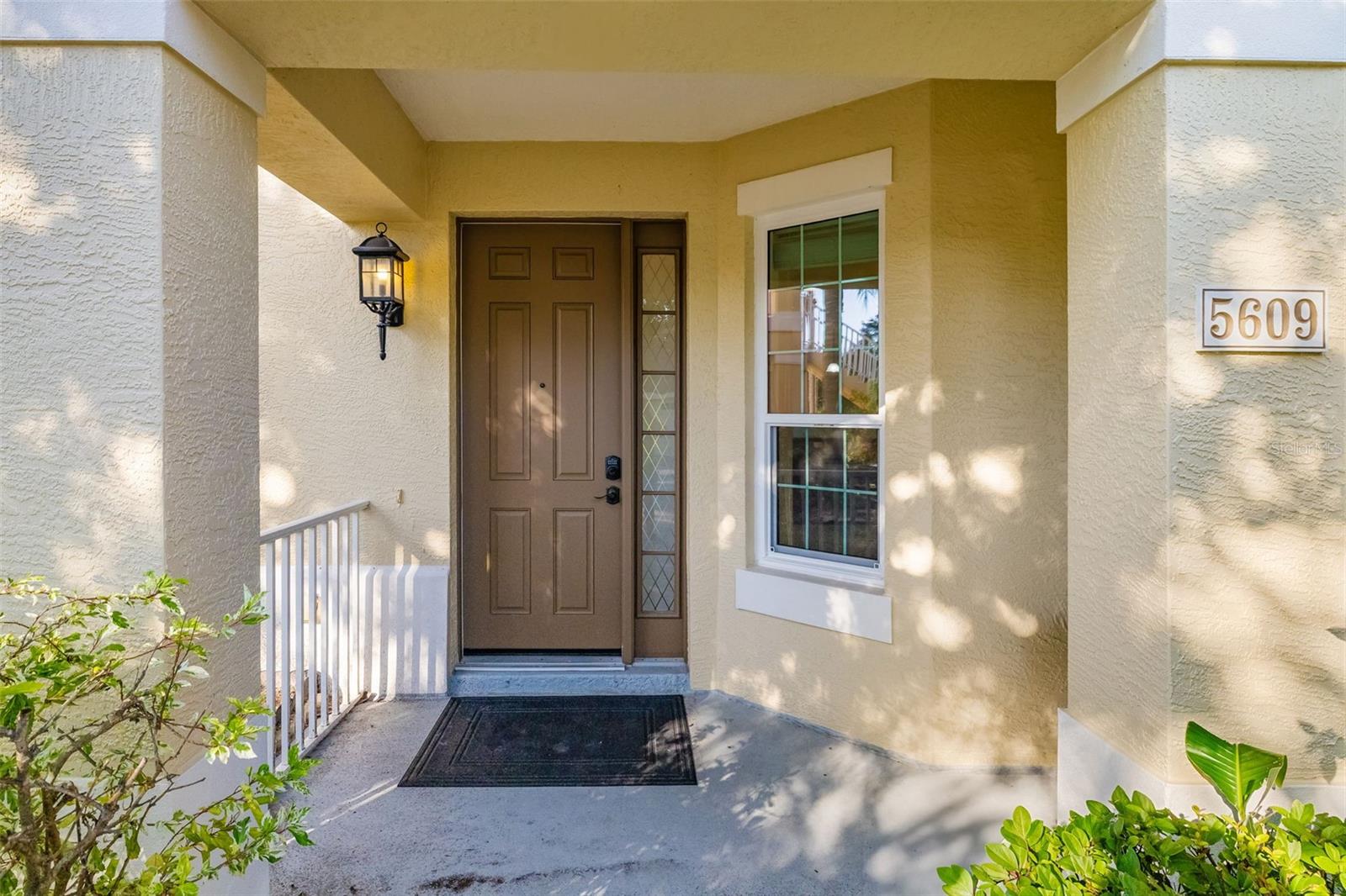 Image 4 of 77 For 5609 Key Largo Court A05