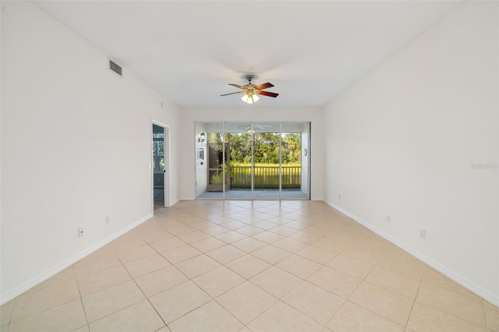 Image 41 of 77 For 5609 Key Largo Court A05
