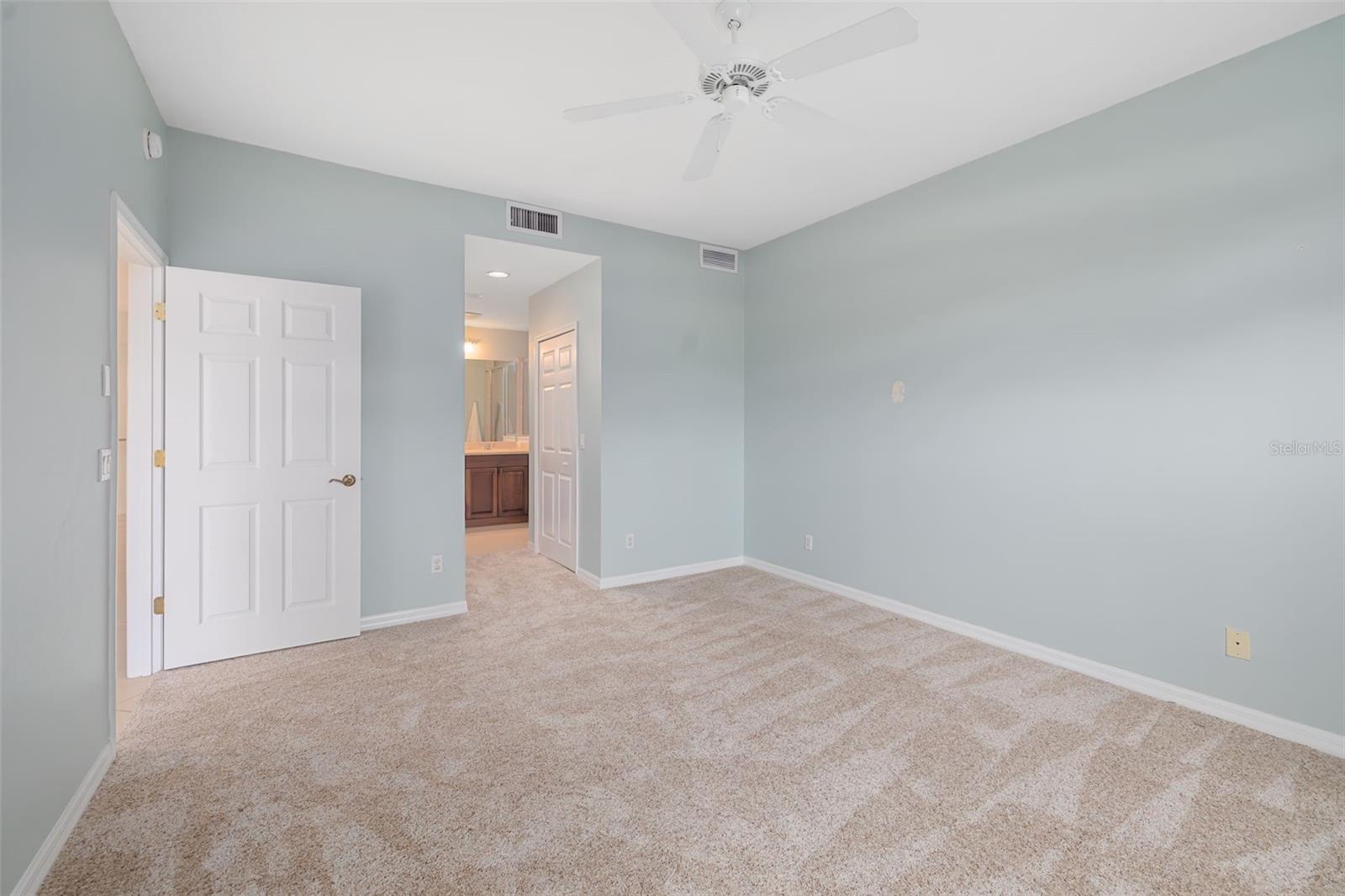 Image 45 of 77 For 5609 Key Largo Court A05