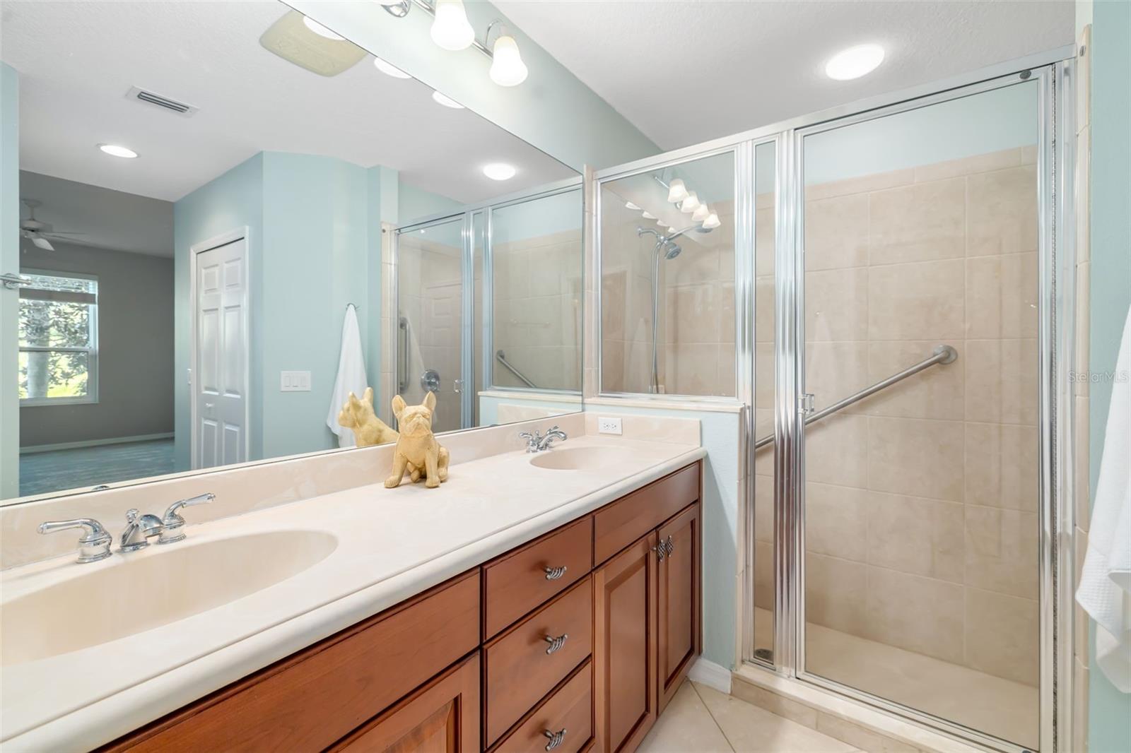 Image 47 of 77 For 5609 Key Largo Court A05