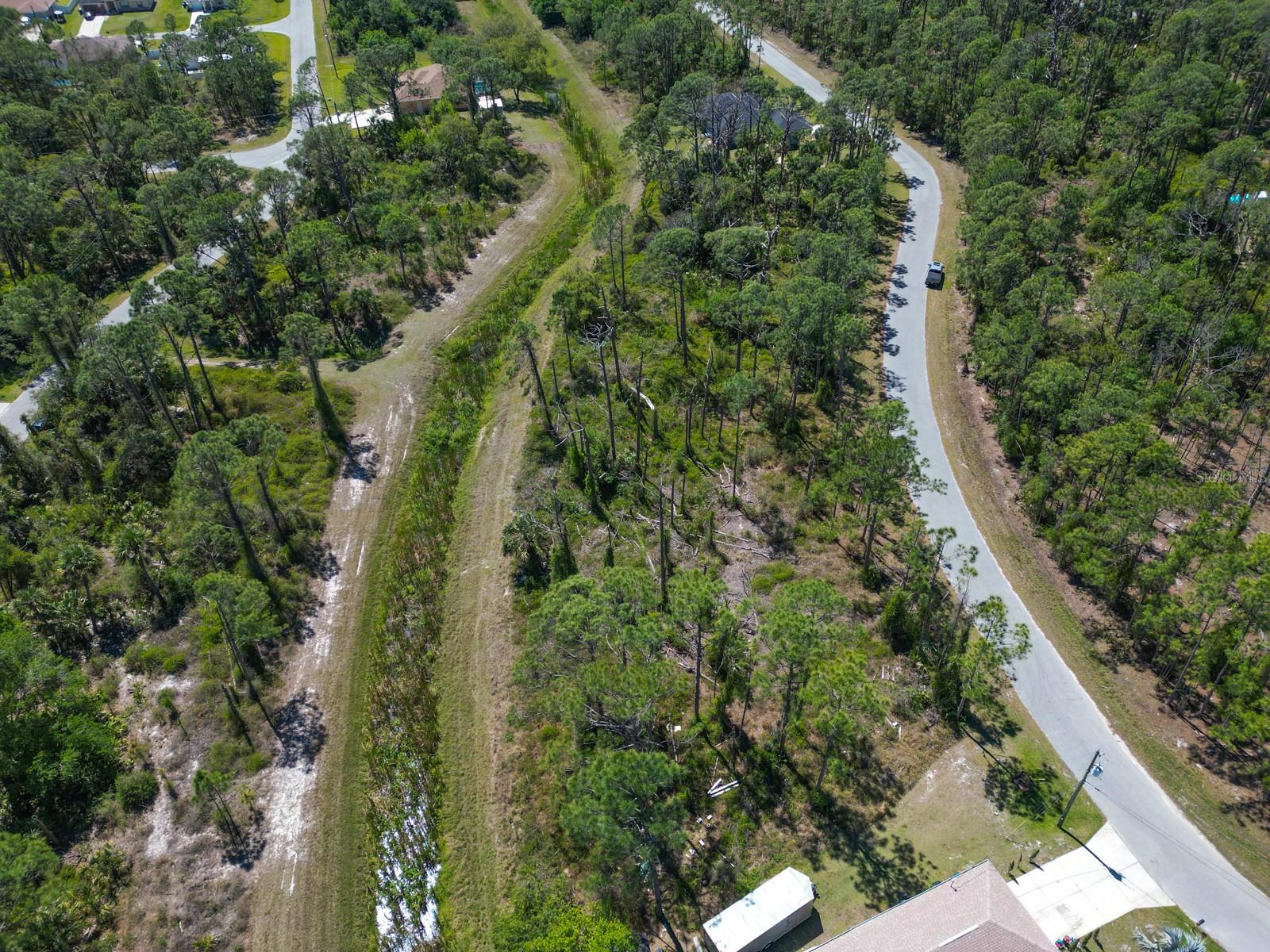 Image 4 of 6 For Einstein Street