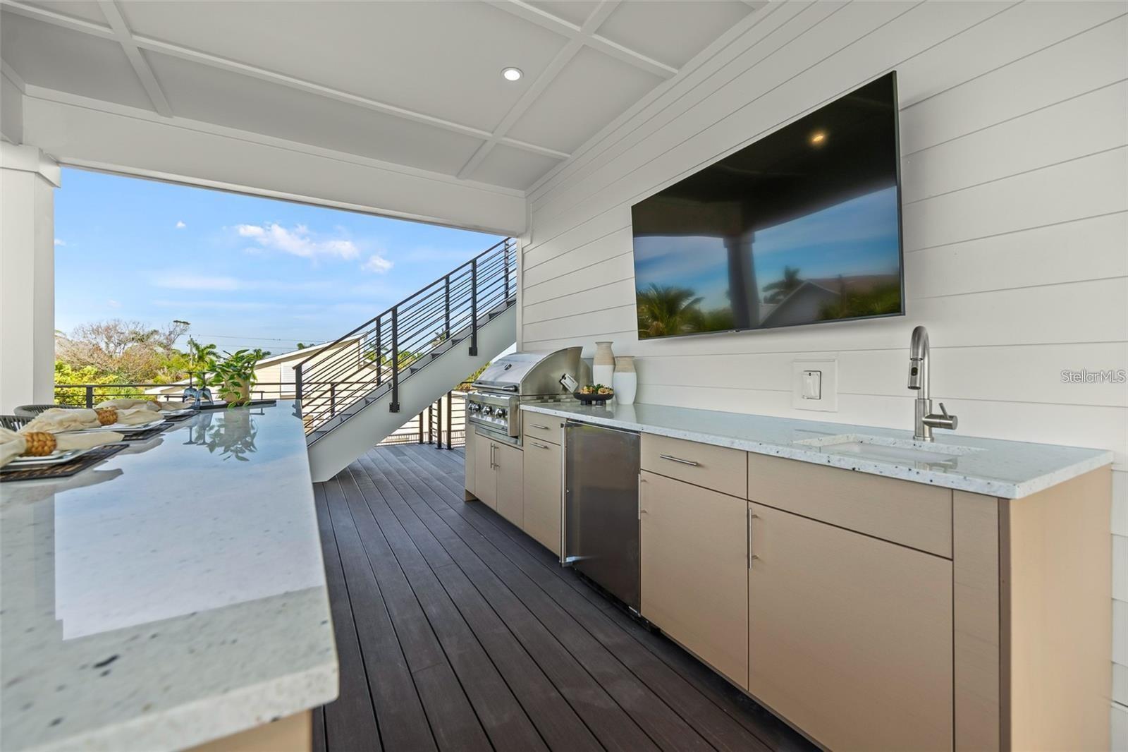 Image 41 of 88 For 112 Maple Avenue