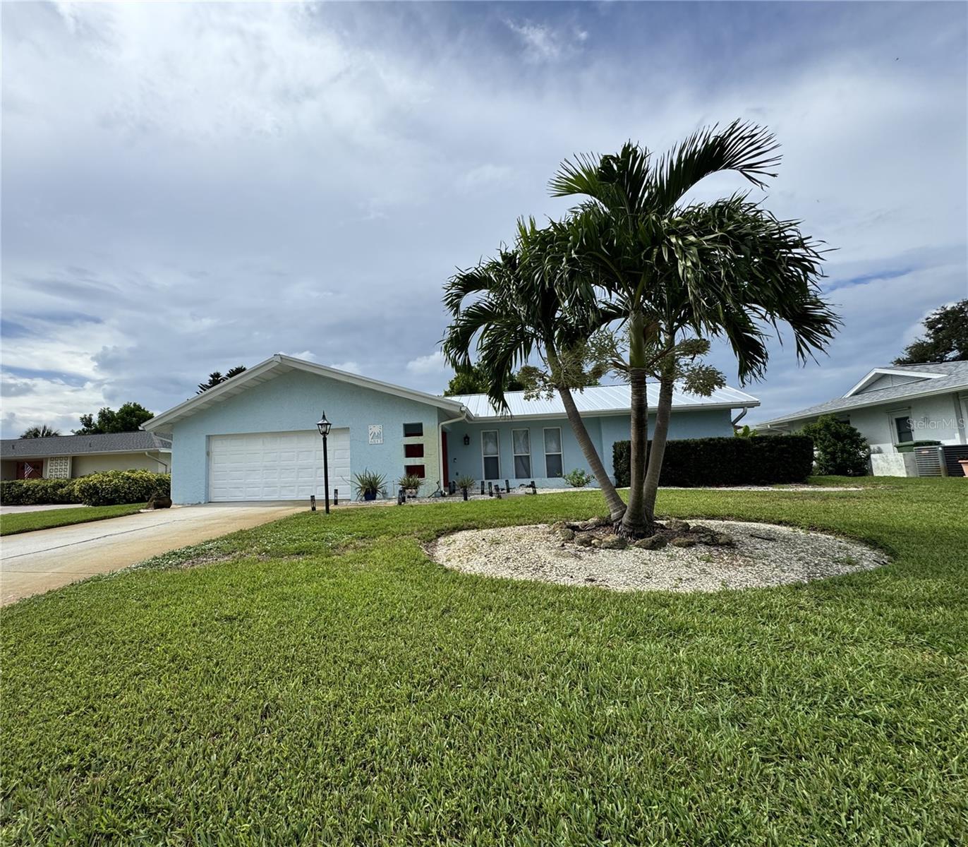 Image 2 of 44 For 6813 13th Avenue Drive W
