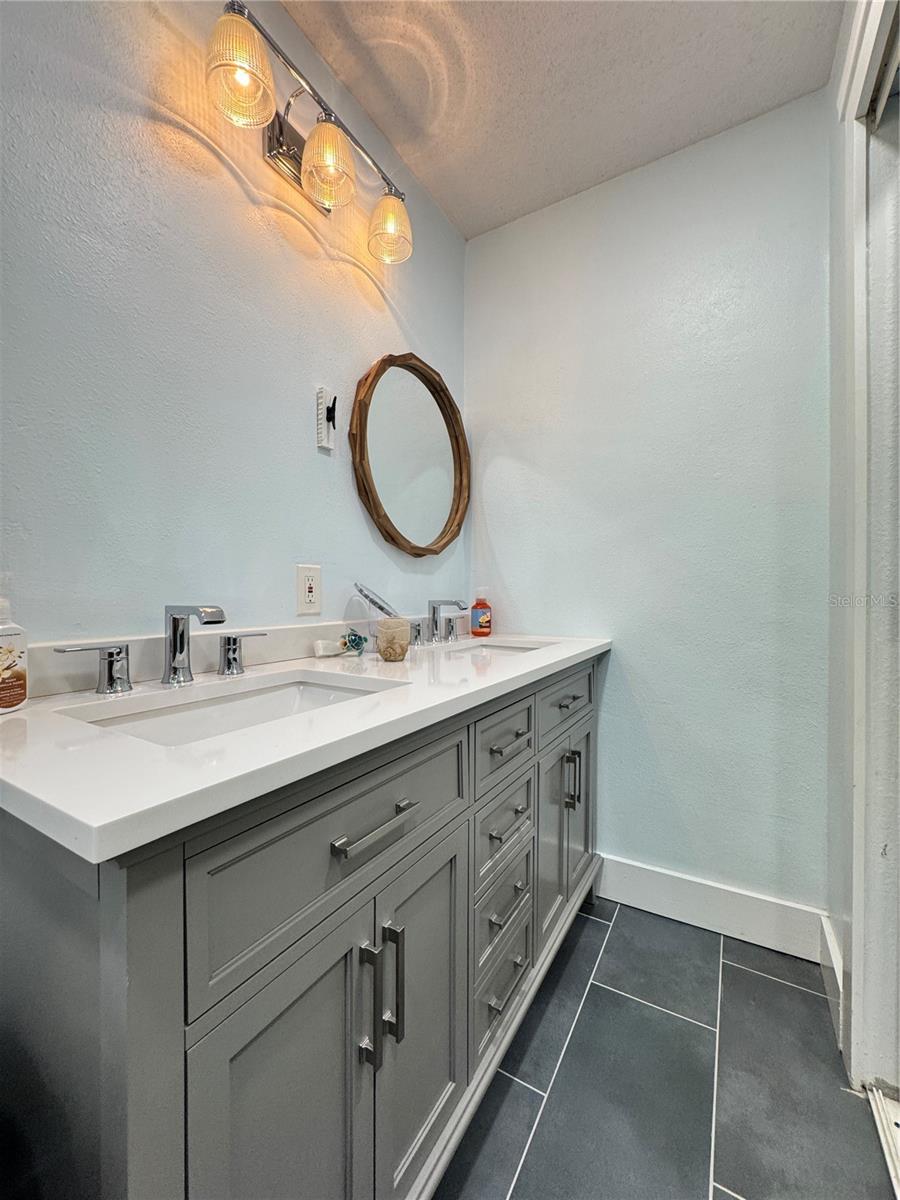 Image 20 of 44 For 6813 13th Avenue Drive W