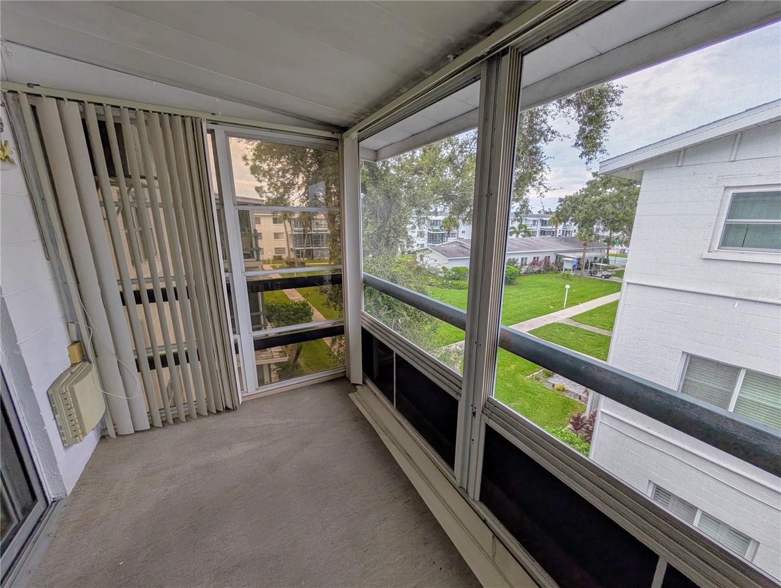 Image 17 of 28 For 5908 17th Street W C-36
