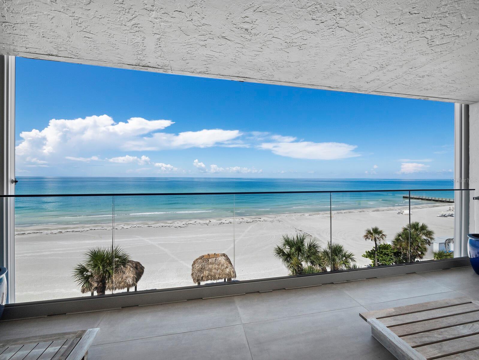 Image 26 of 75 For 1511 Gulf Of Mexico Drive 302