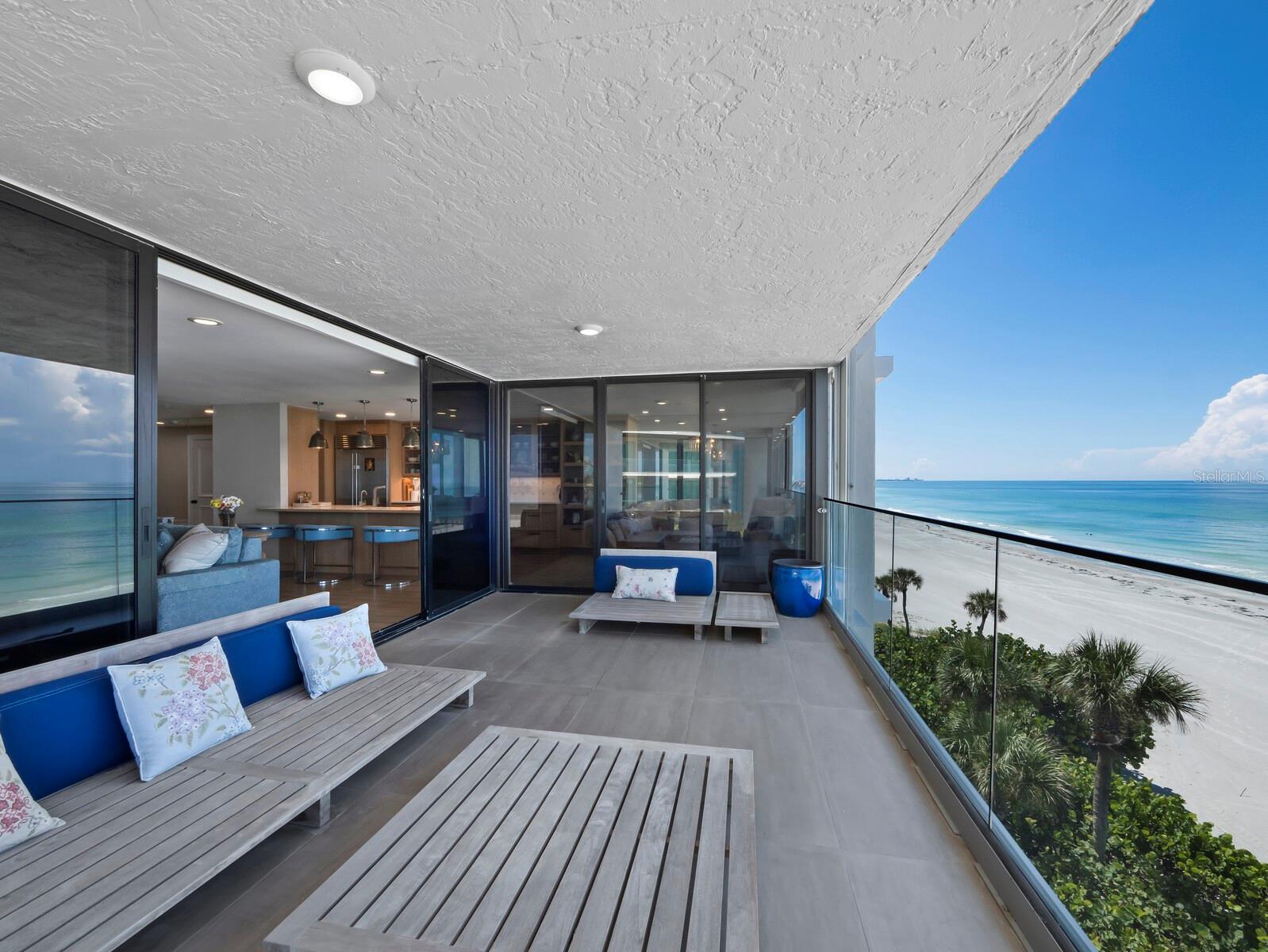 Image 27 of 75 For 1511 Gulf Of Mexico Drive 302