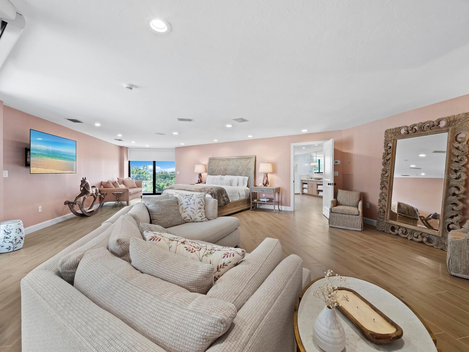 Image 47 of 75 For 1511 Gulf Of Mexico Drive 302