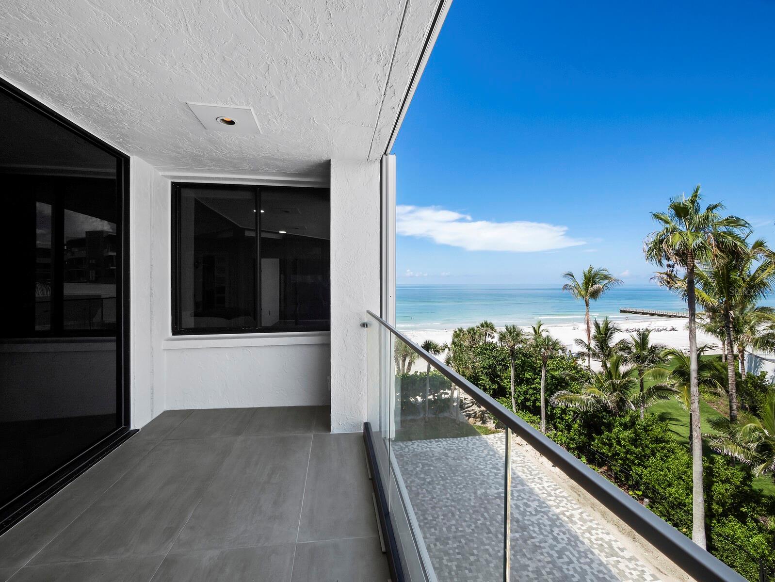 Image 49 of 75 For 1511 Gulf Of Mexico Drive 302