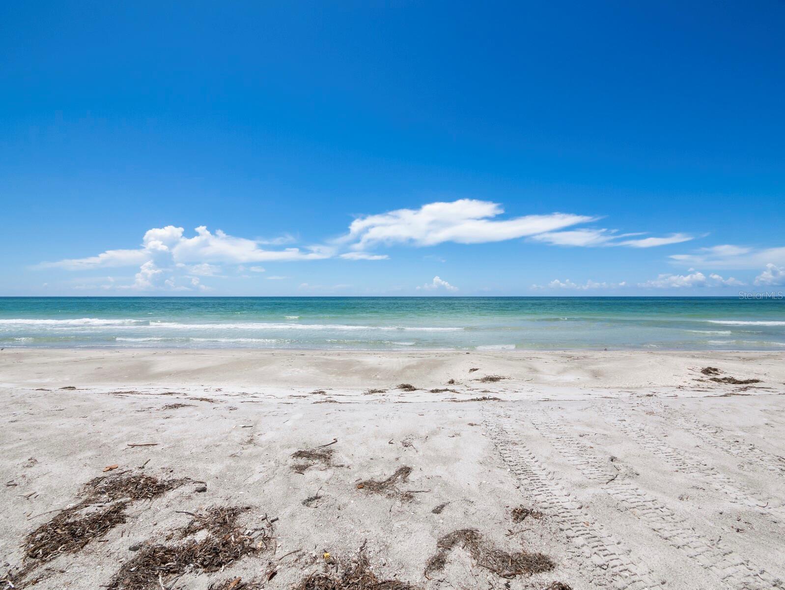 Image 61 of 75 For 1511 Gulf Of Mexico Drive 302