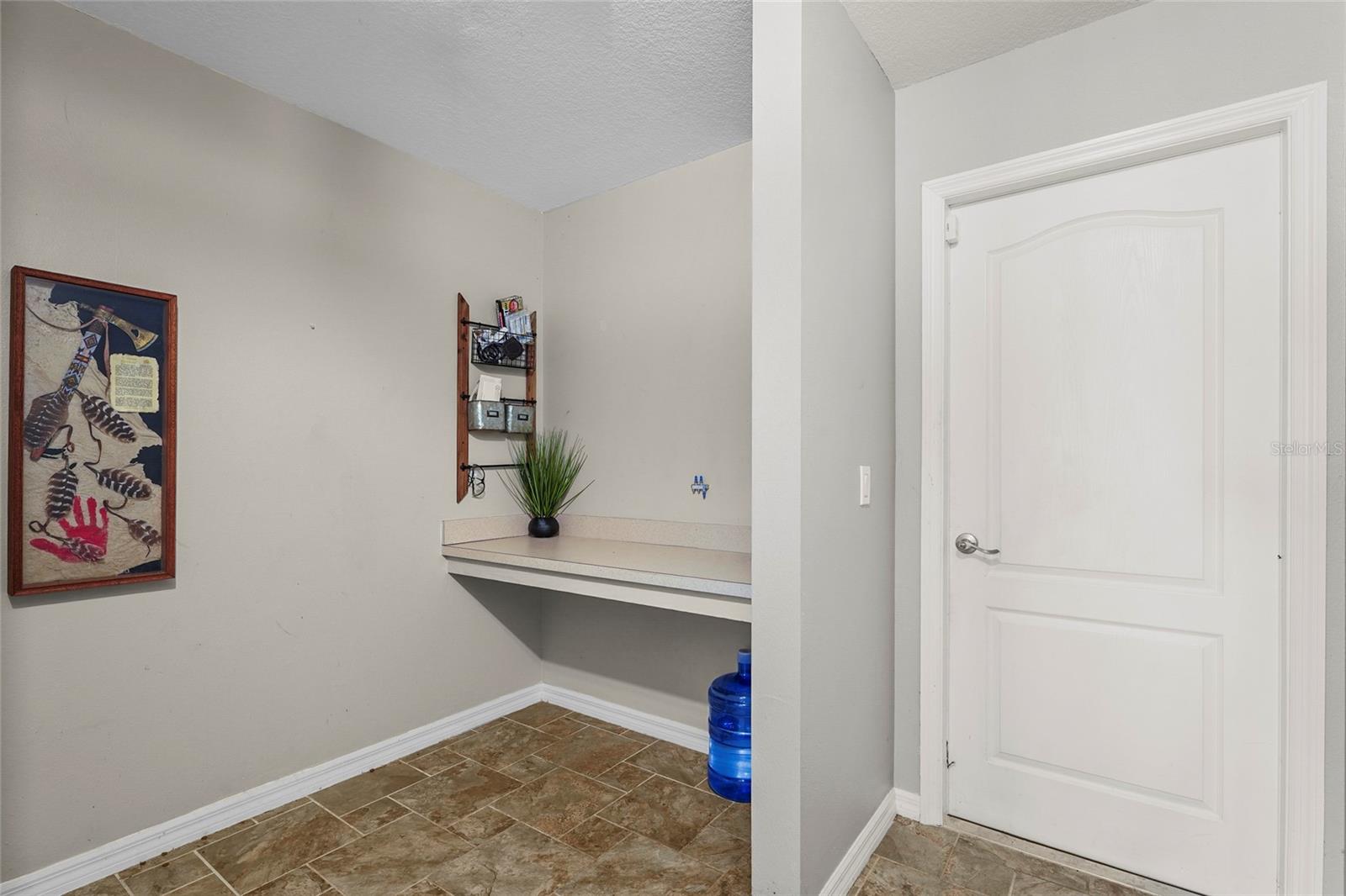 Image 25 of 39 For 15105 Gulistan Avenue