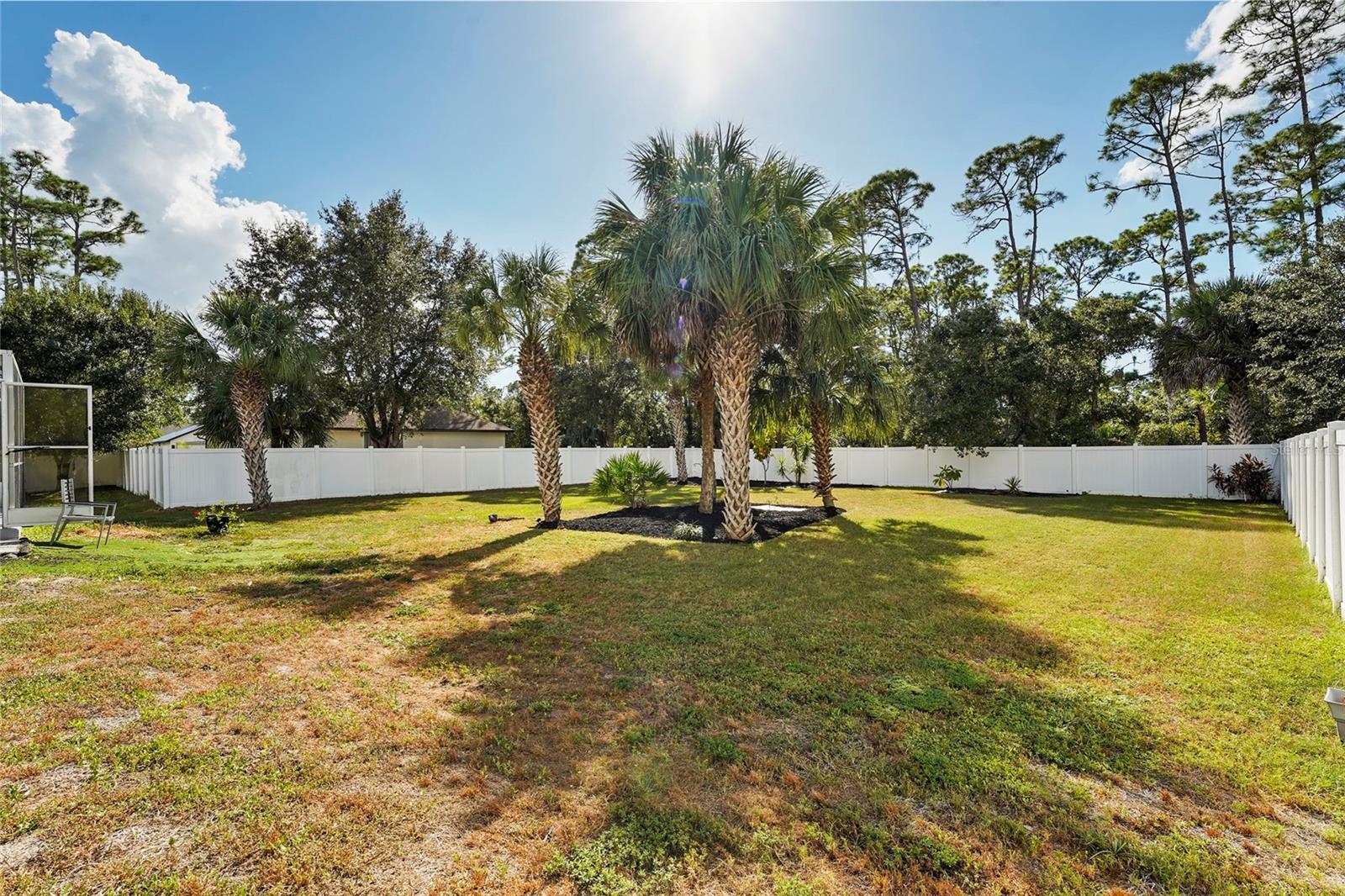 Image 31 of 39 For 15105 Gulistan Avenue