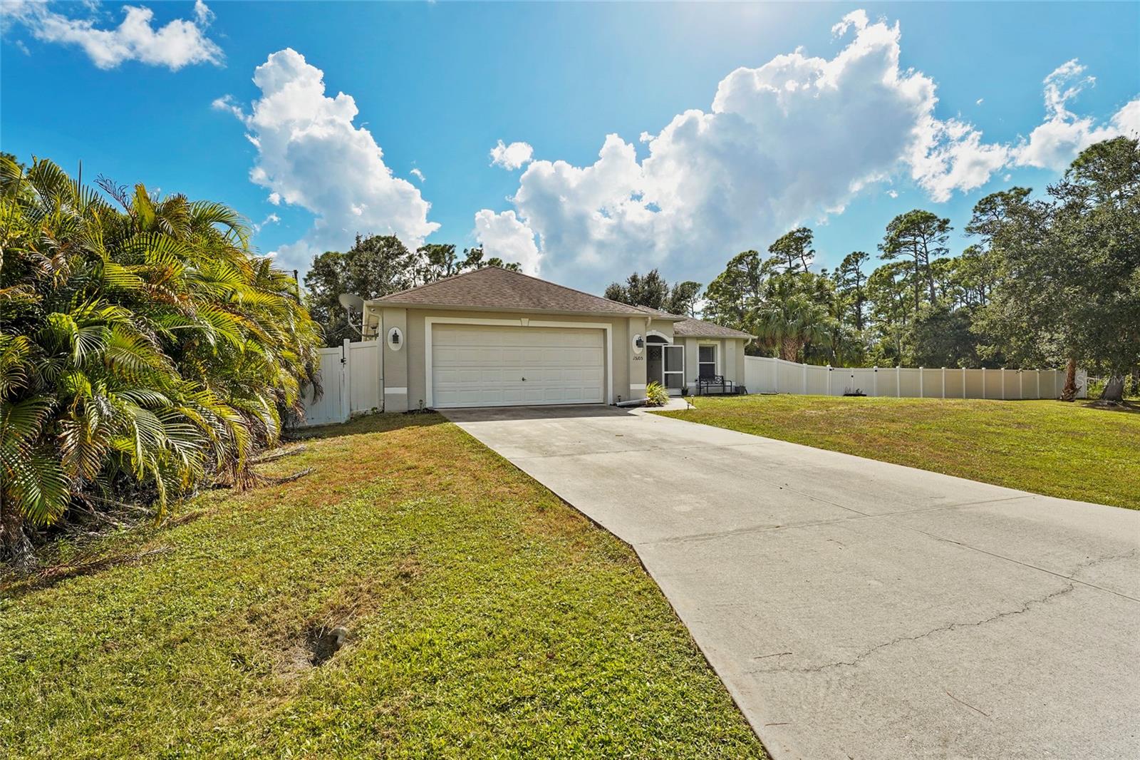 Image 5 of 39 For 15105 Gulistan Avenue