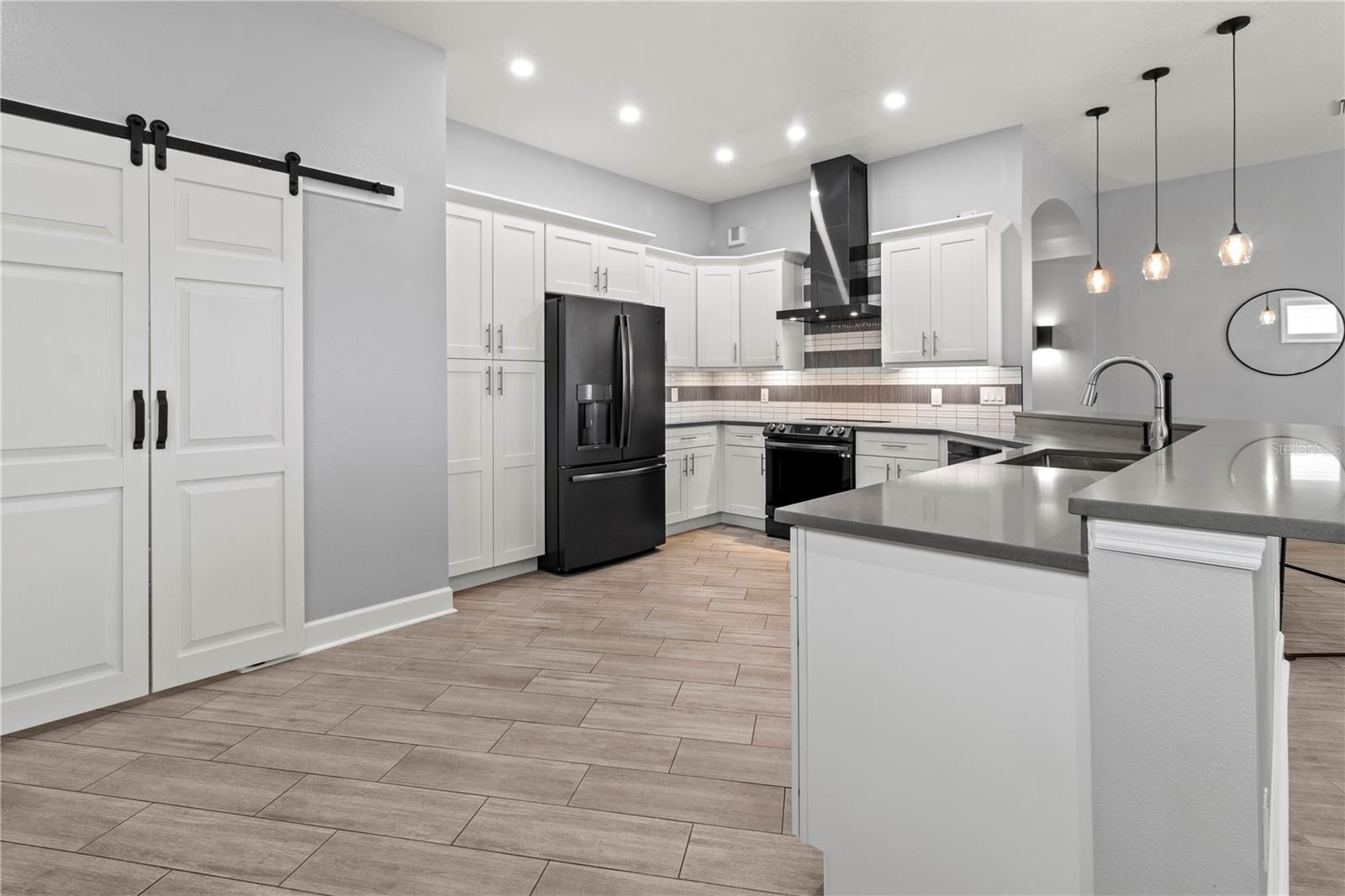 Image 11 of 55 For 5614 52nd Avenue W