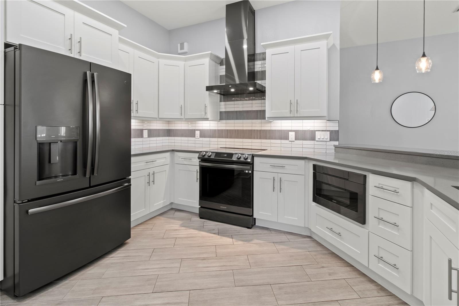 Image 12 of 55 For 5614 52nd Avenue W