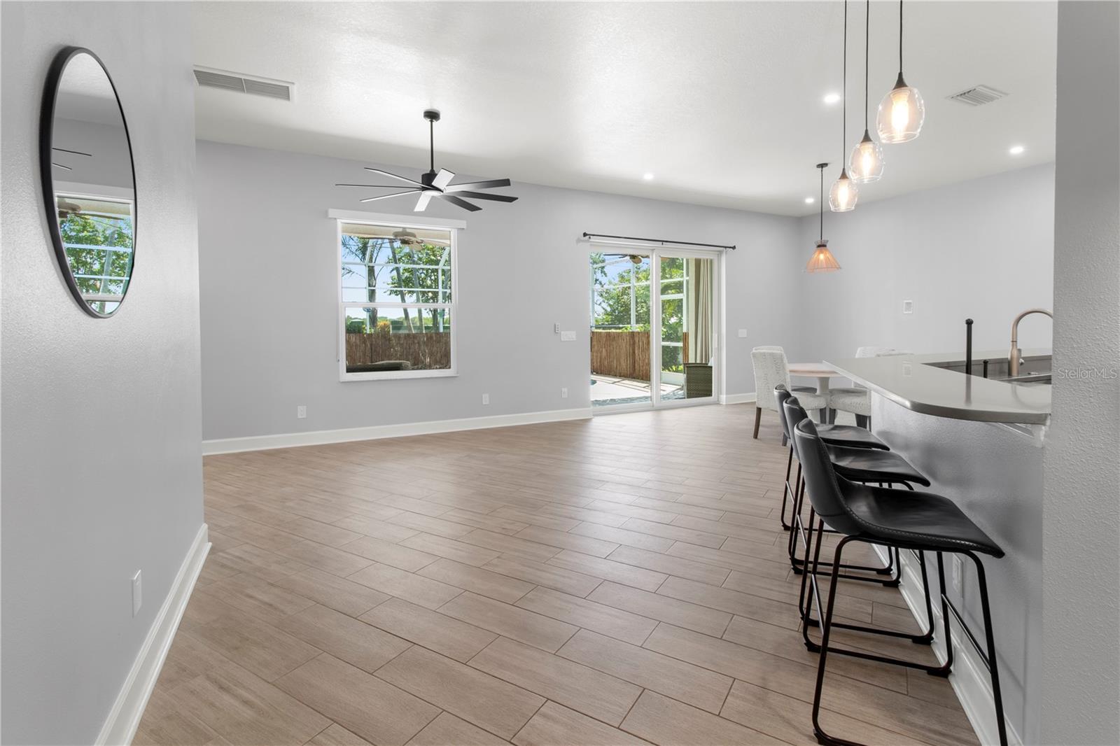 Image 15 of 55 For 5614 52nd Avenue W