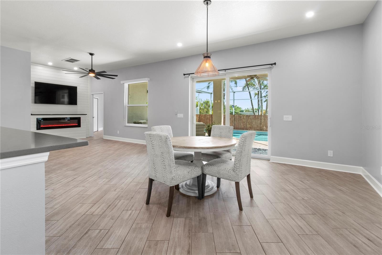 Image 16 of 55 For 5614 52nd Avenue W