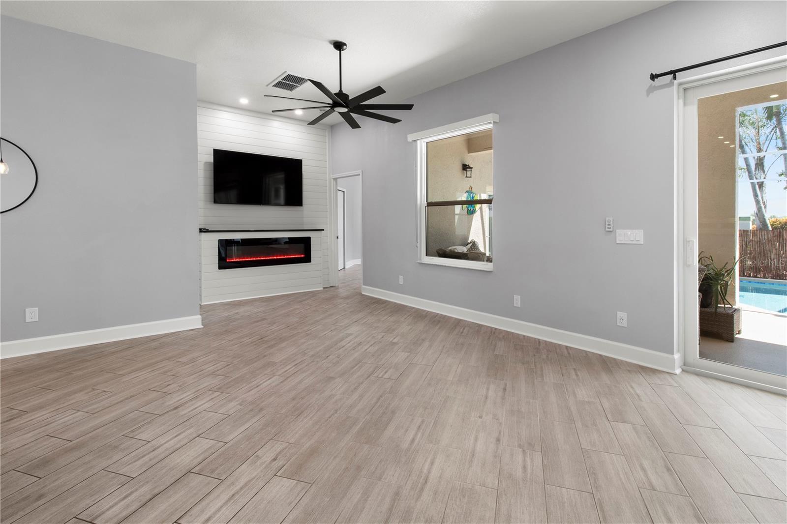 Image 22 of 55 For 5614 52nd Avenue W