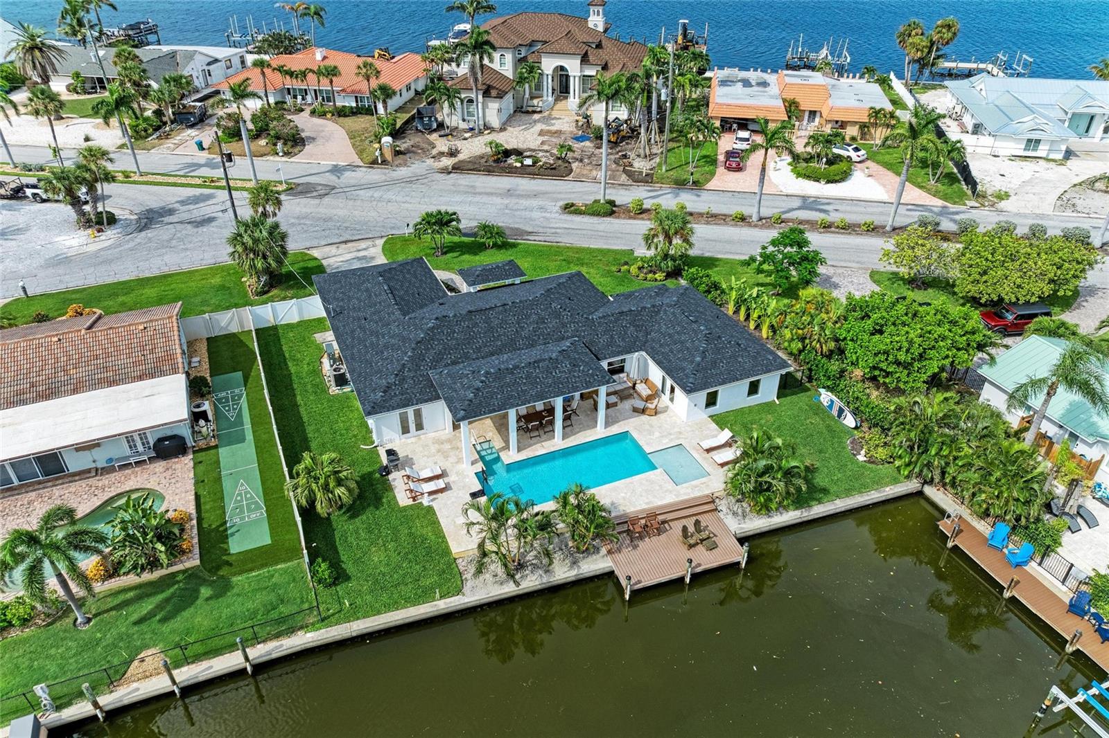 Image 10 of 63 For 668 Key Royale Drive