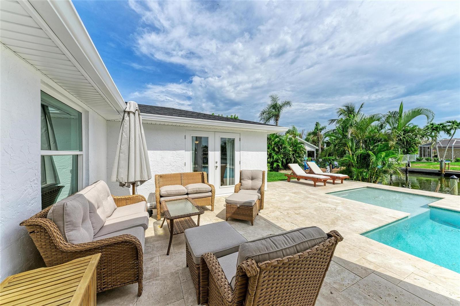 Image 18 of 63 For 668 Key Royale Drive