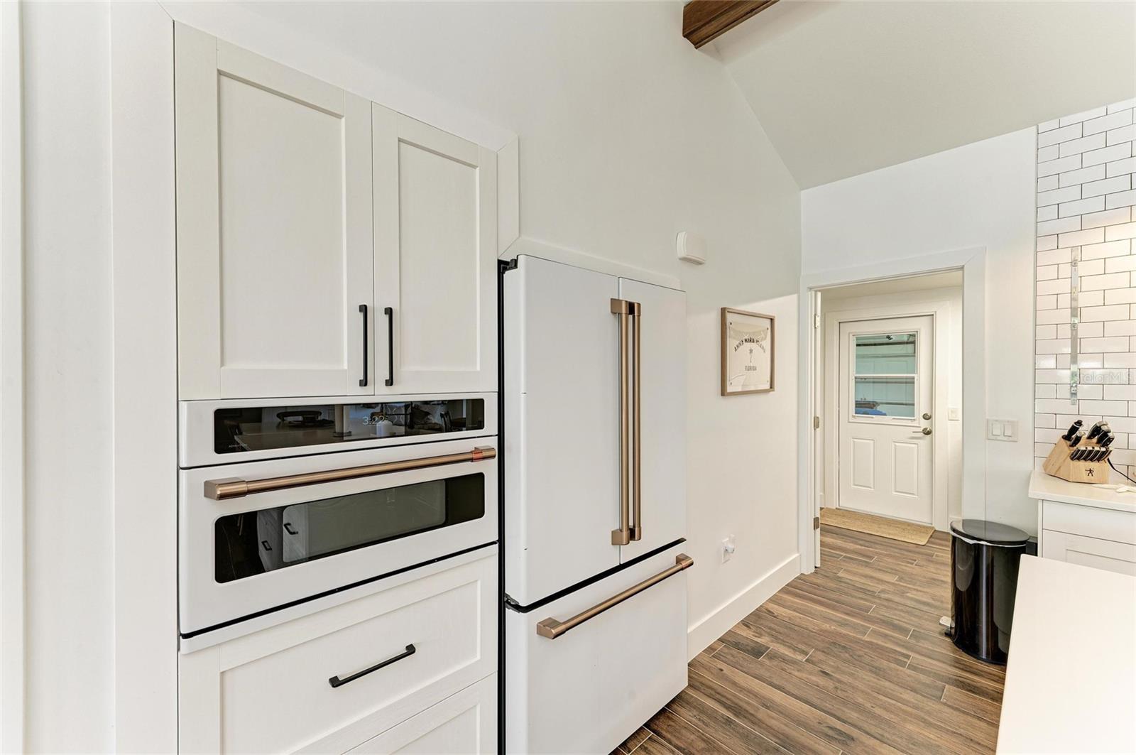 Image 32 of 63 For 668 Key Royale Drive